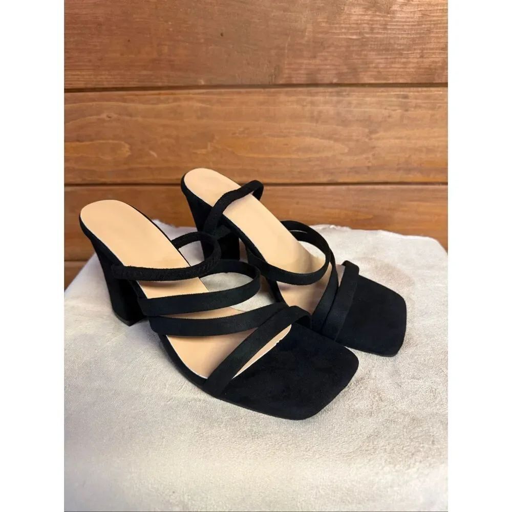No brand Heeled/Slide/Strappy Black Velvet Sandals Sz 39 (8.5)NIB